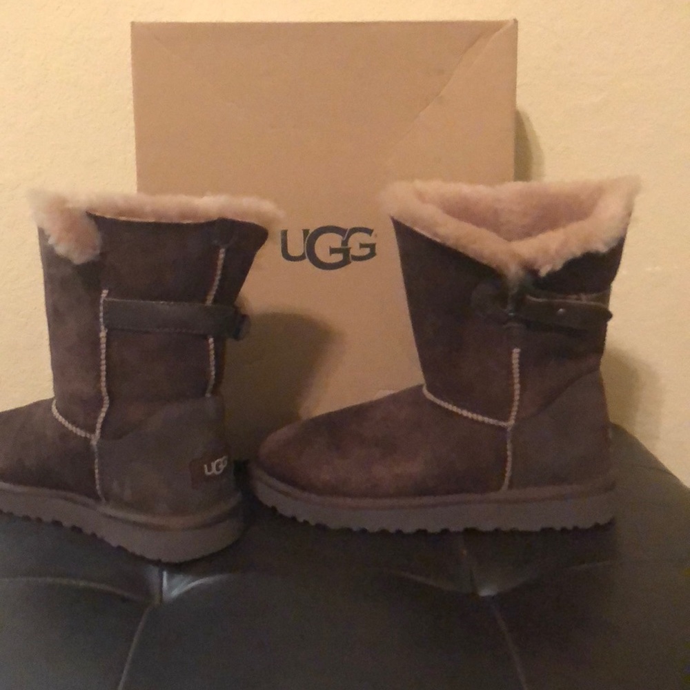 UGG Boots Chocolate Brown